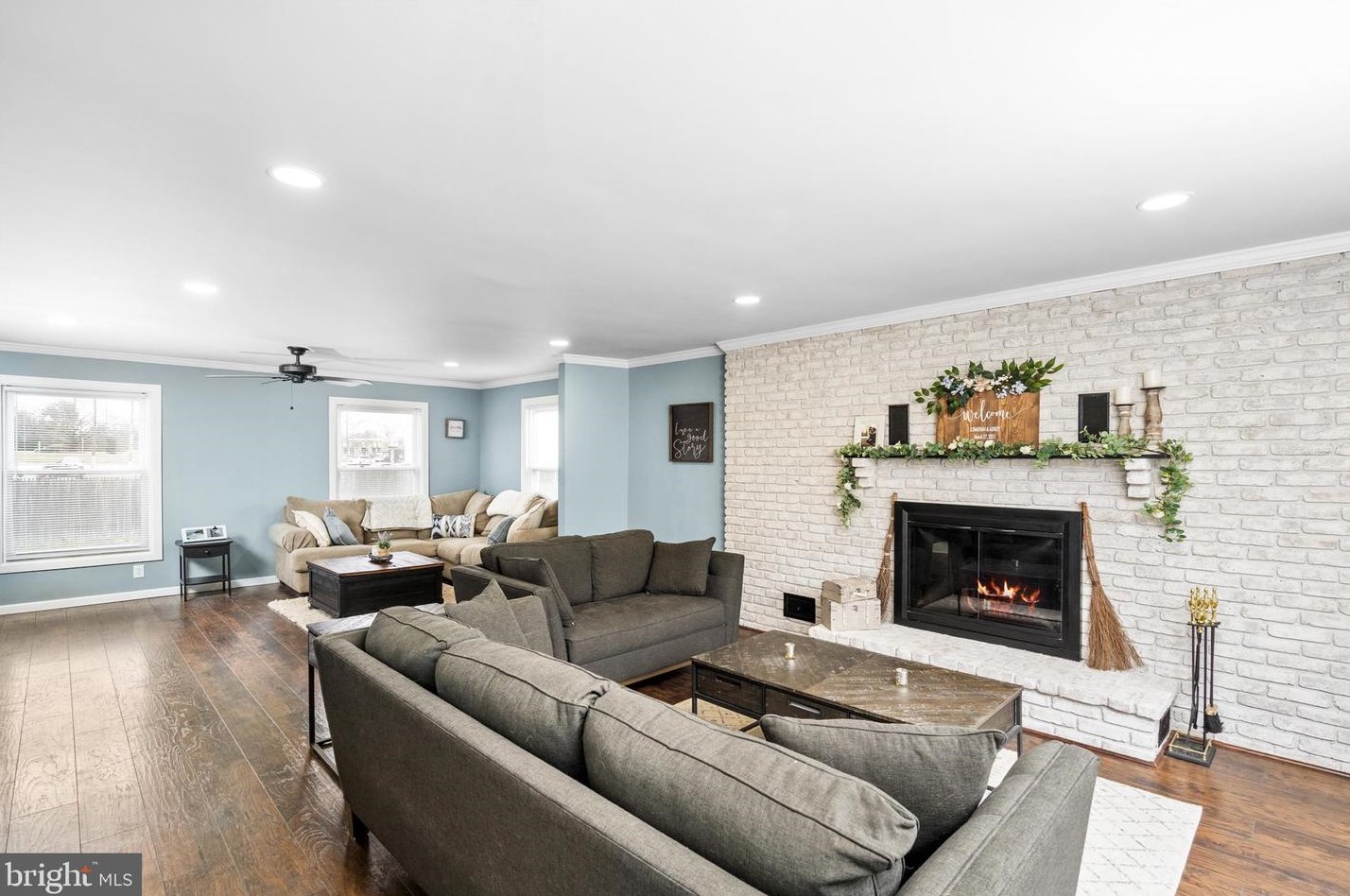 141 Lucas Dr, Chesterfield, NJ 08505-1406