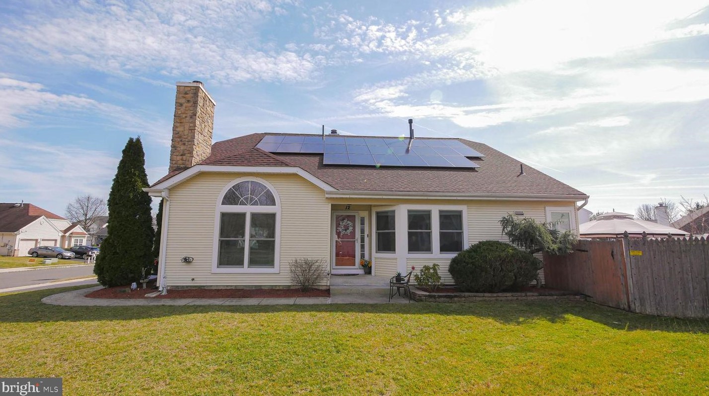 12 Red Fox St, Burlington, NJ 08016-3050