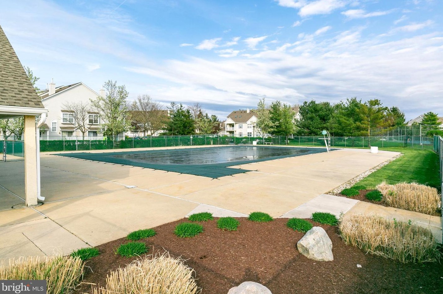 406 Kirby Way, Mount Laurel NJ  08054-6421 exterior