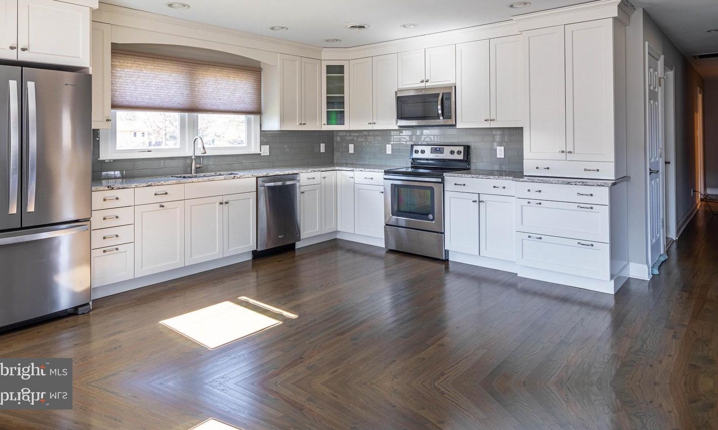 303 Eayrestown Rd, Southampton NJ  08088-9116 exterior