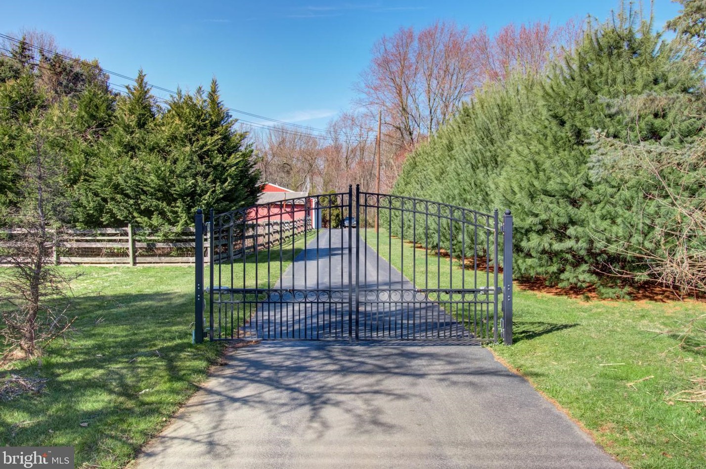 739 Monmouth Rd, Chesterfield, NJ 08515-2417