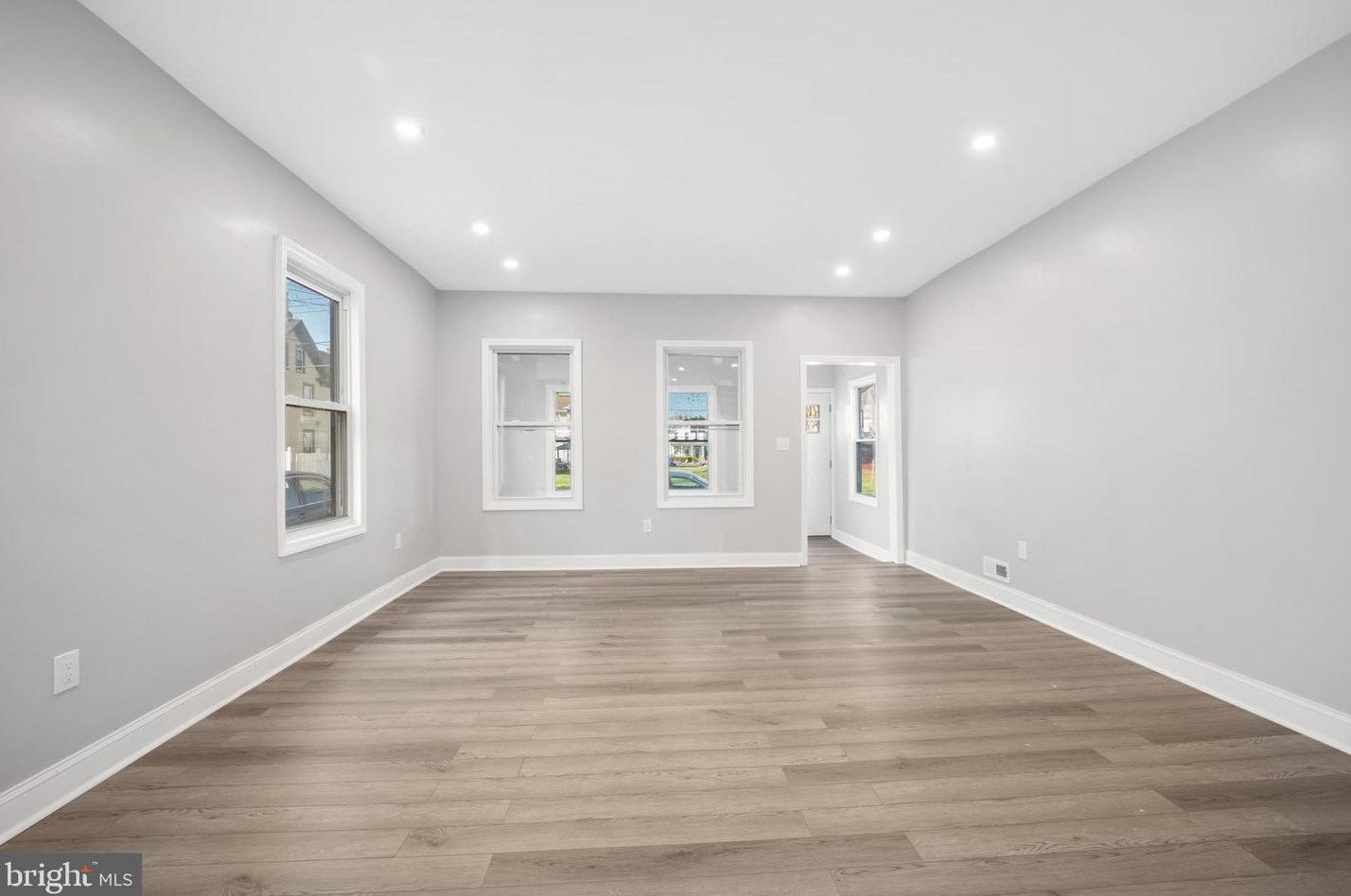 630 Elizabeth St, Beverly, NJ 08010