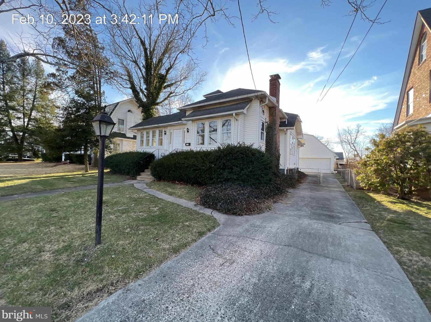 423 Manor Rd, Beverly, NJ 08010