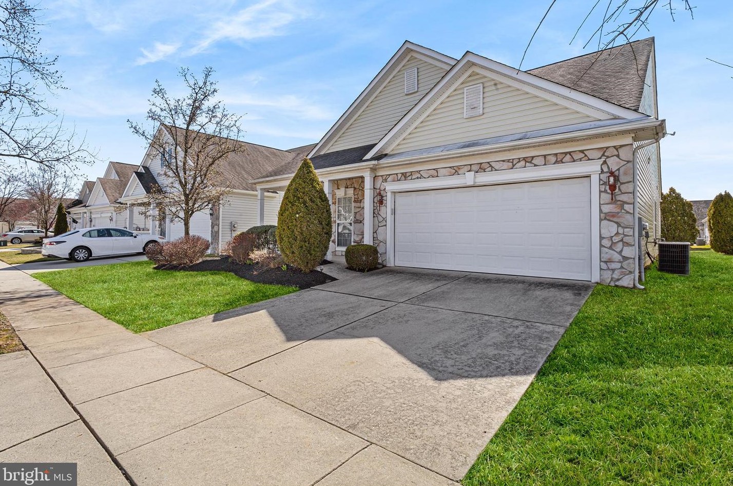 24 Shipps Way, Riverside, NJ 08075-5230