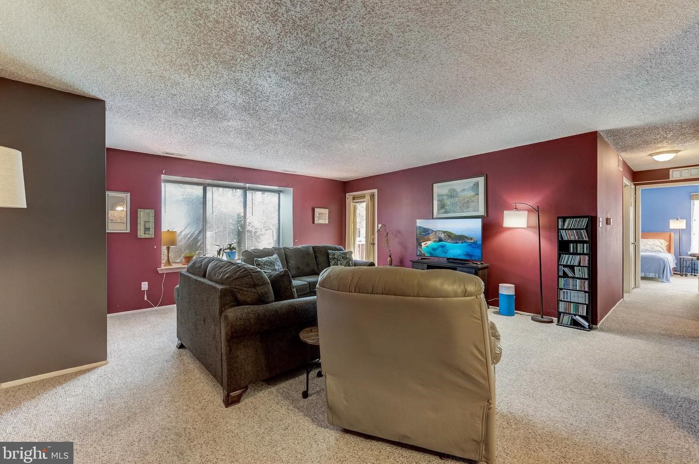 5201 Aberdeen Dr, Mount Laurel NJ  08054-5628 exterior