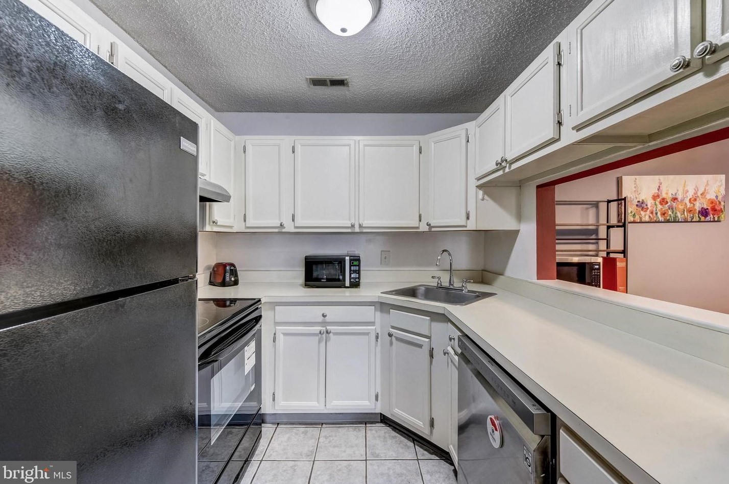 5201 Aberdeen Dr, Mount Laurel NJ  08054-5628 exterior