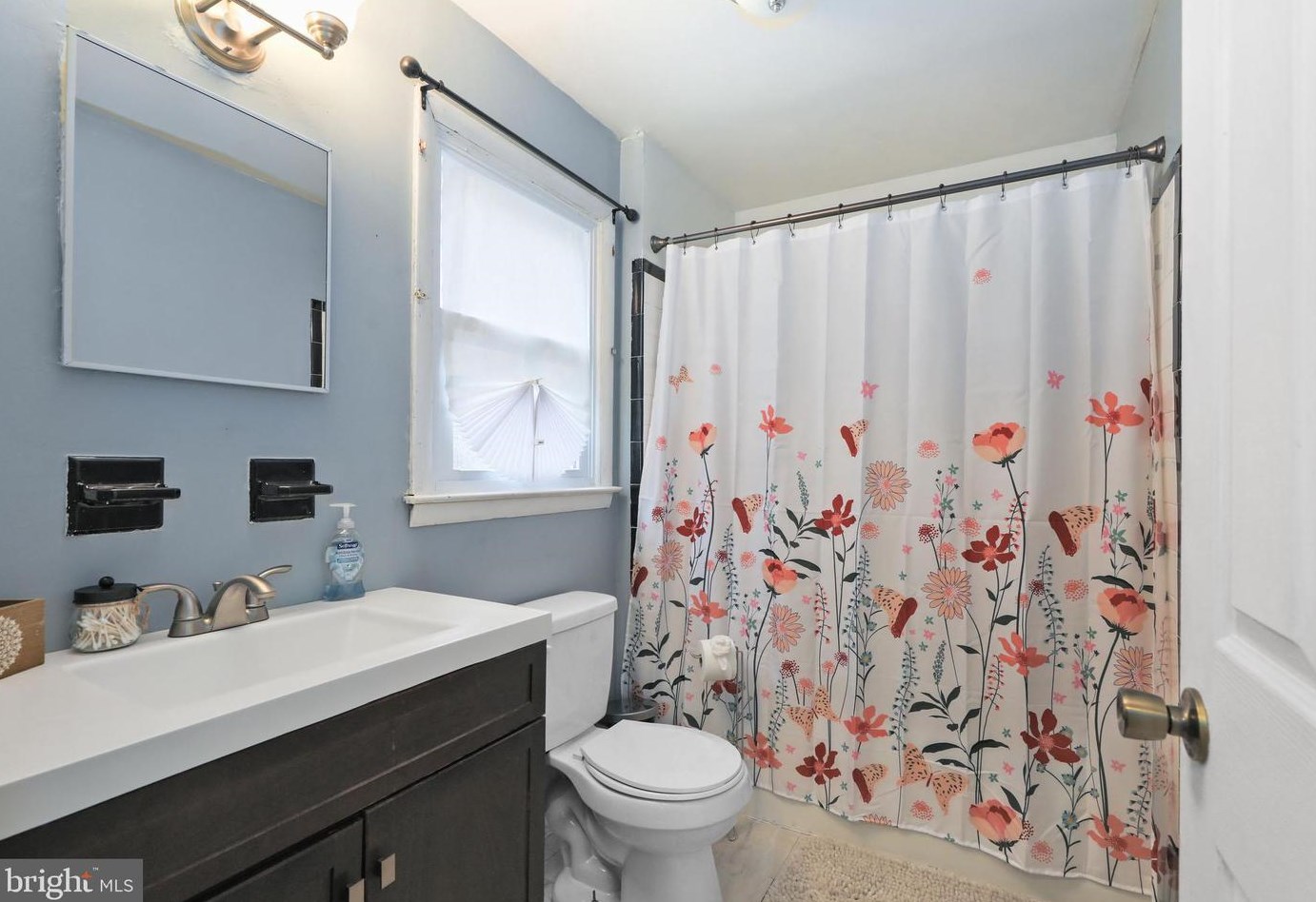 4 Illinois Trl, Medford NJ  08055-9055 exterior