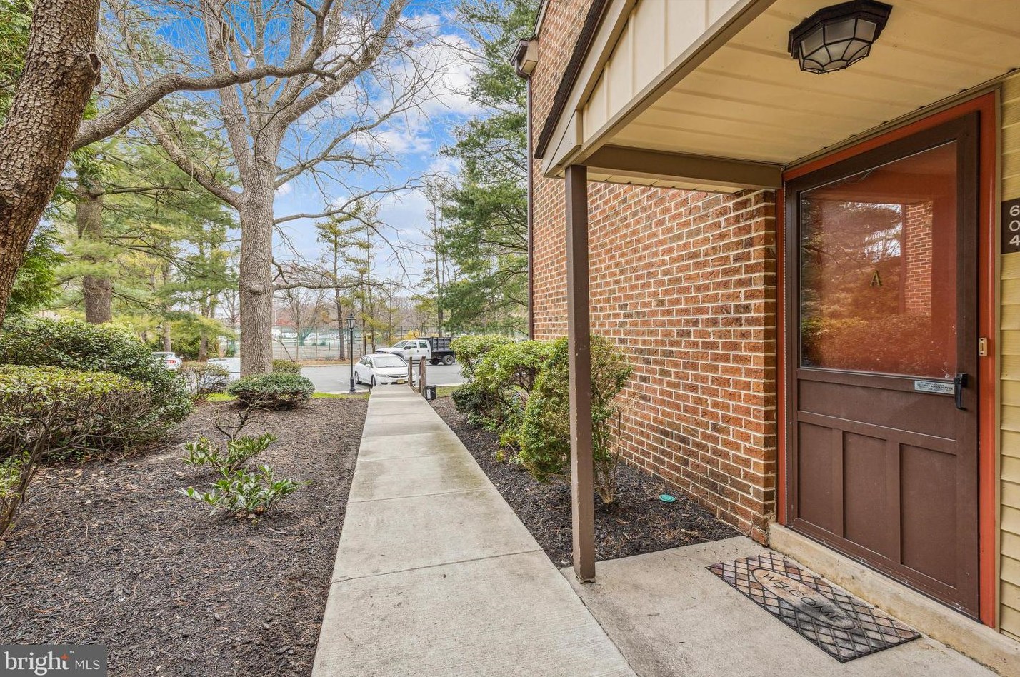 604 Cypress Point Cir, Mount Laurel, NJ 08054