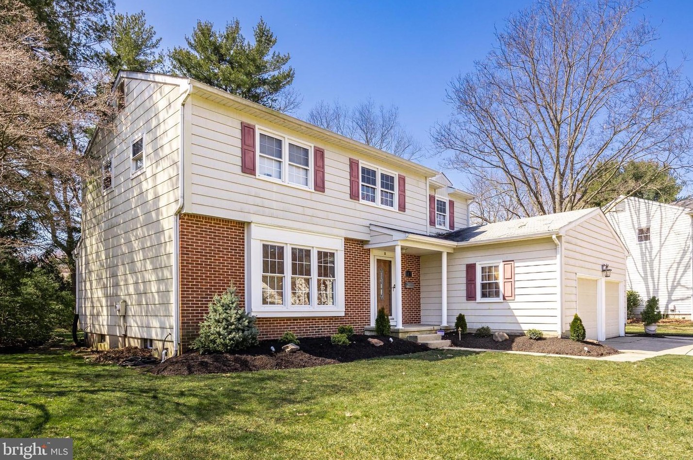 117 Berkshire Dr, Mount Laurel, NJ 08054-1401