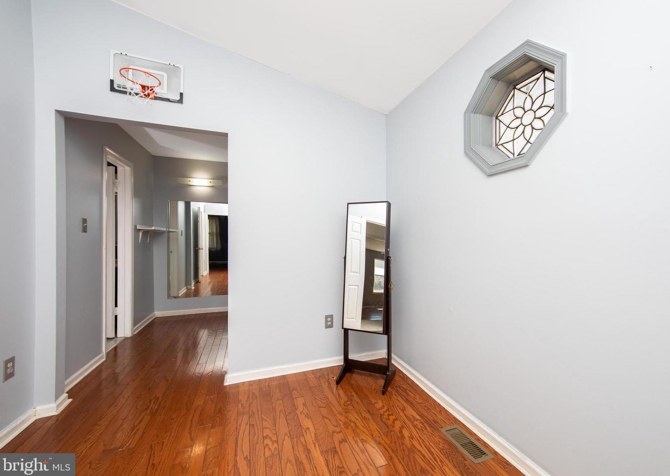 415 Acorn Rd, Mount Laurel NJ  08054-2134 exterior
