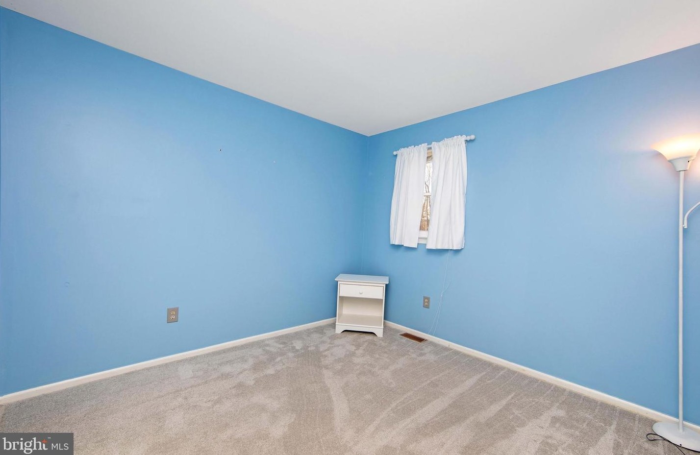 415 Acorn Rd, Mount Laurel NJ  08054-2134 exterior