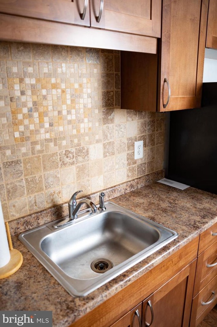 42 Kingston Way, Southampton NJ  08088-1211 exterior