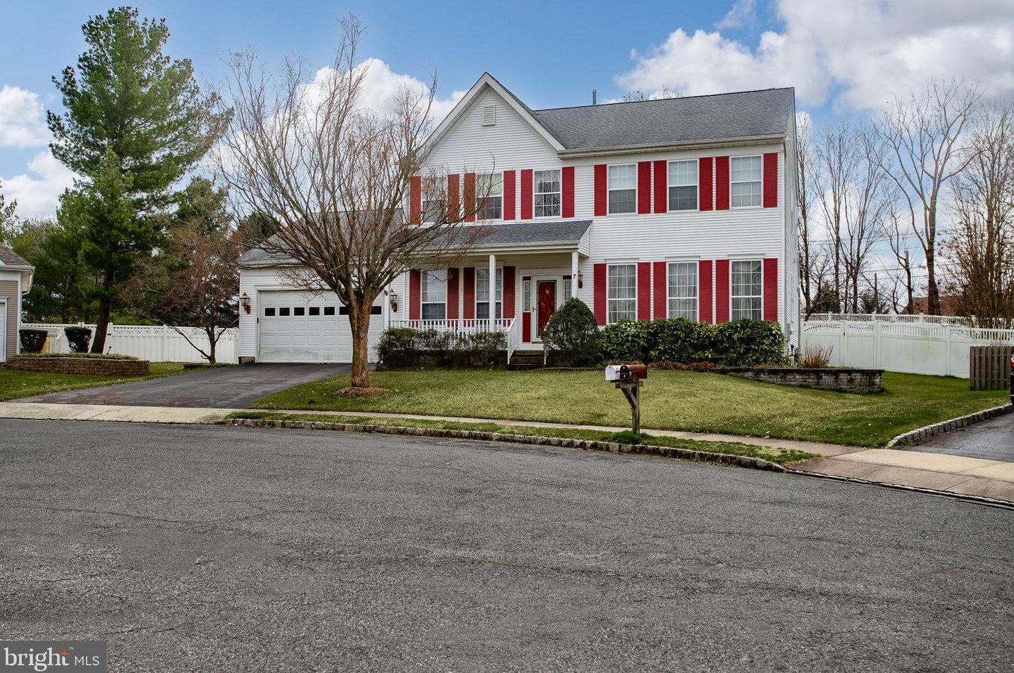 7 Coronet Ter, Burlington, NJ 08016-4290