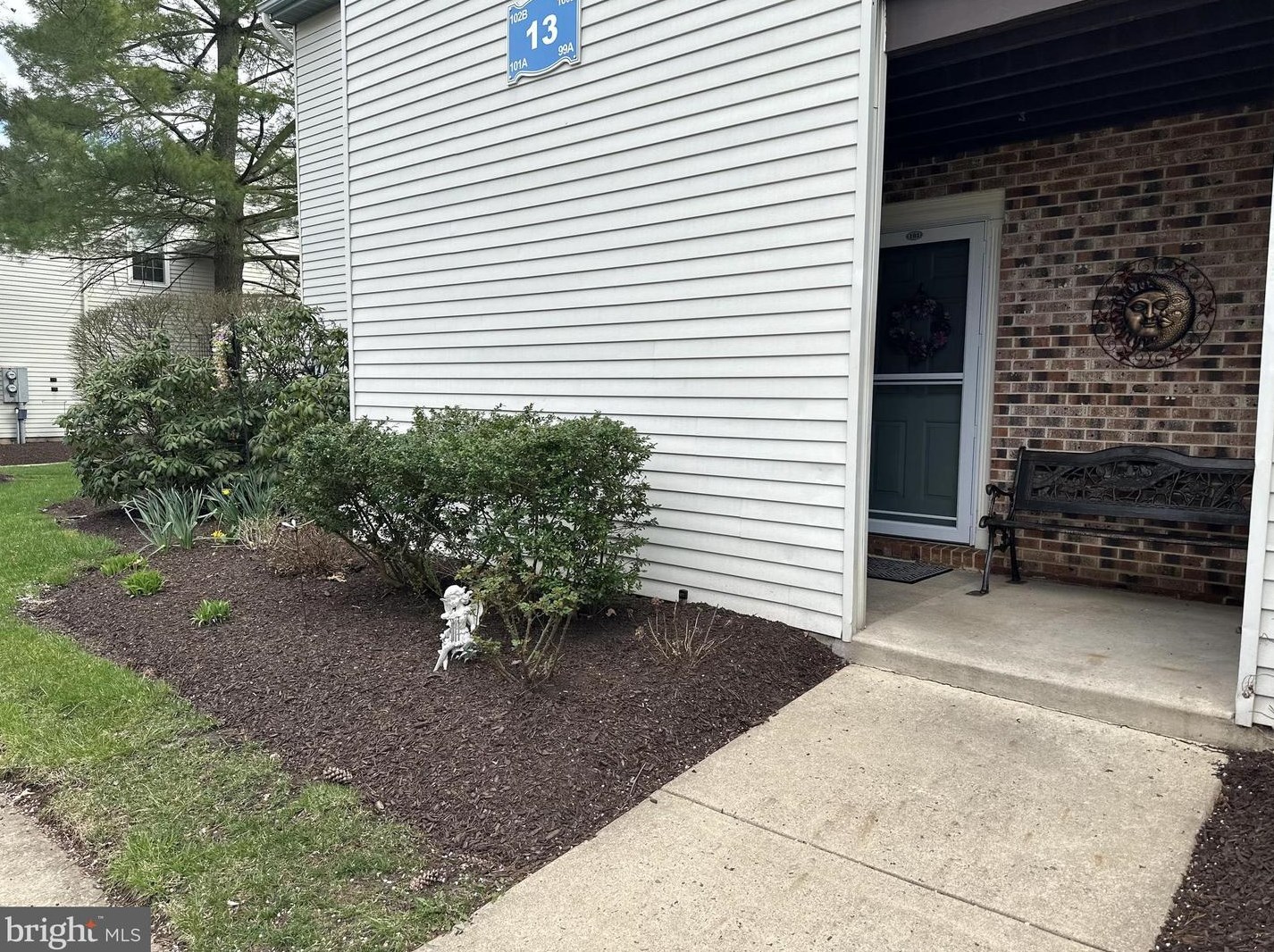 101 Center Ln, Mount Laurel, NJ 08054