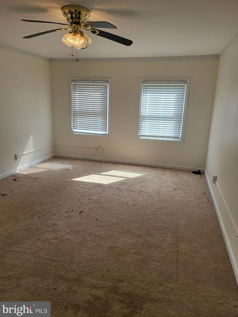 32 Twisting Ln, Willingboro, NJ 08046