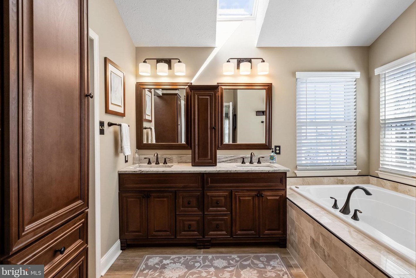 425 Pimlico Way, Mount Laurel NJ  08054-5707 exterior