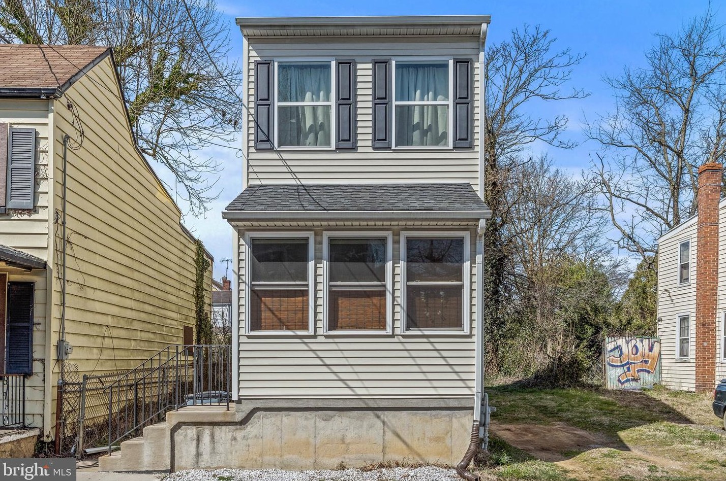 49 West St, Chesterfield, NJ 08505
