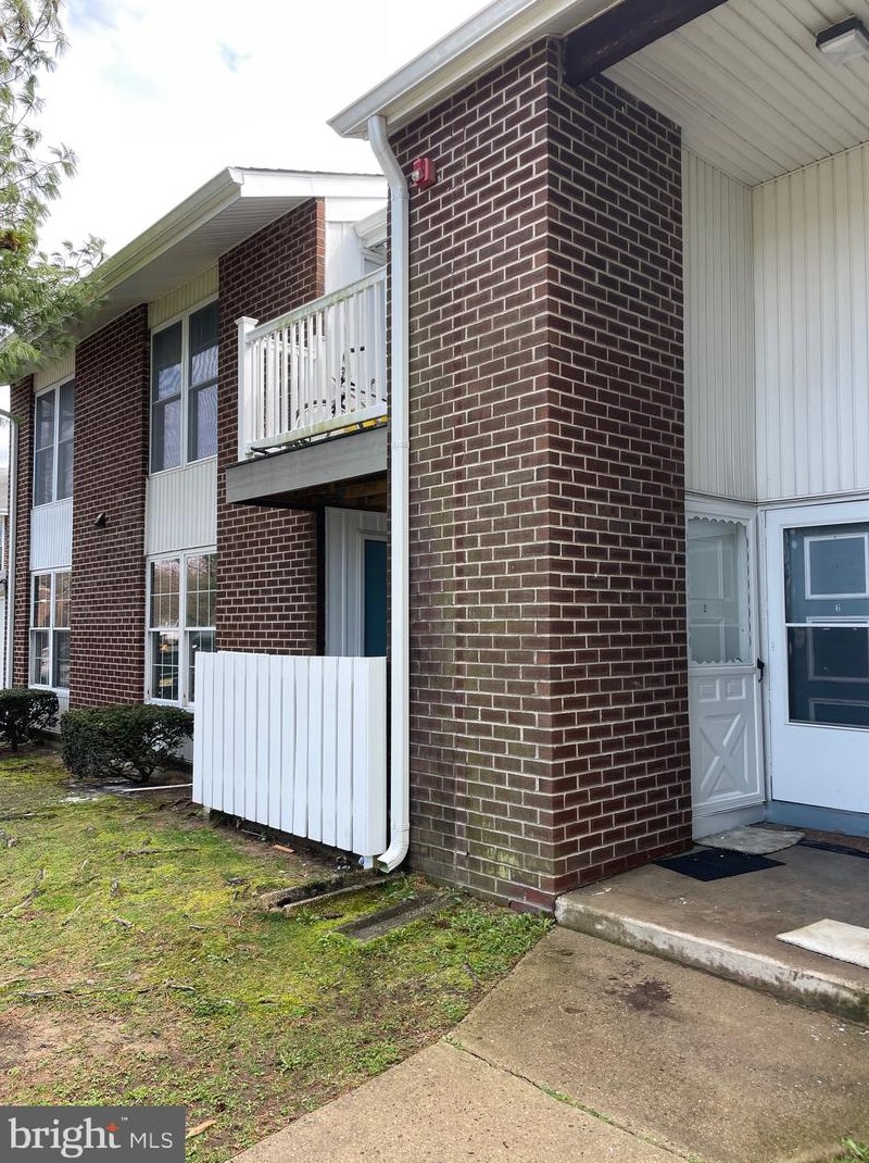275 Green St #5j2, Beverly, NJ 08010