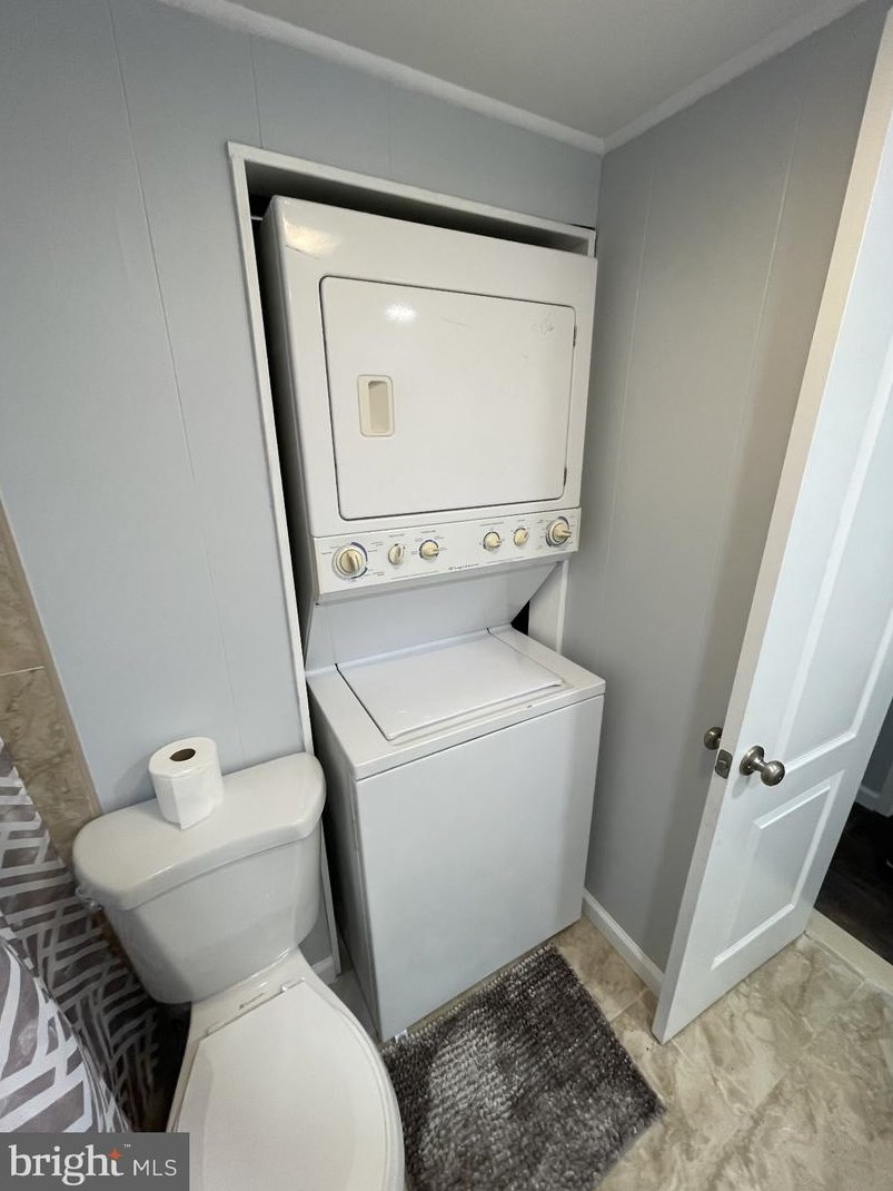 18 Edgewood Pl, Southampton NJ  08088-1610 exterior