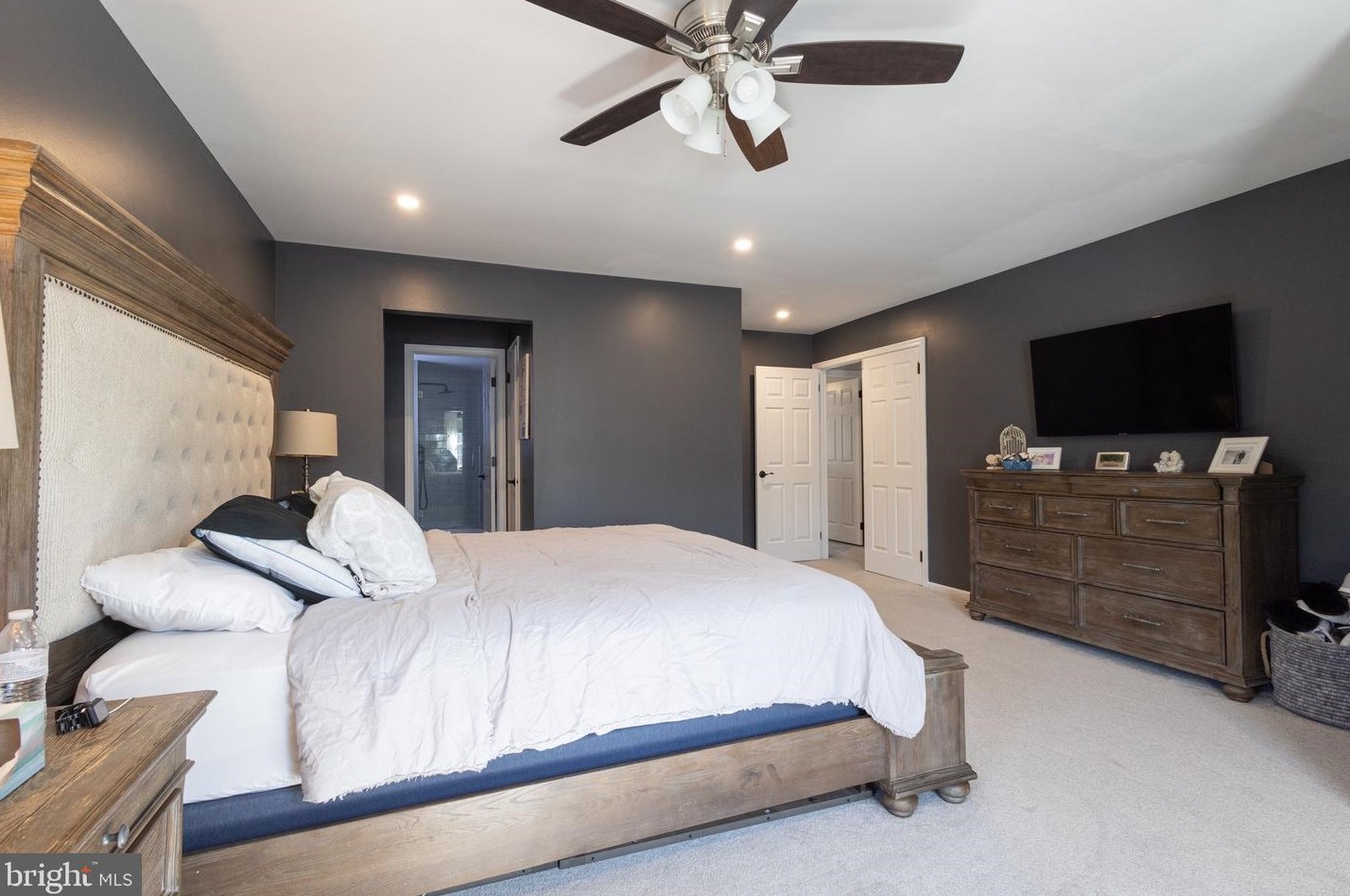 42 Michaelson Dr, Mount Laurel NJ  08054-1356 exterior