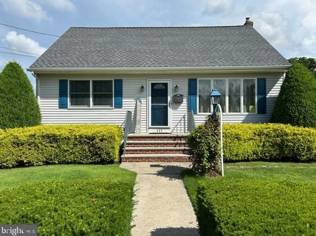 717 Oakland Ave, Burlington, NJ 08016-1221