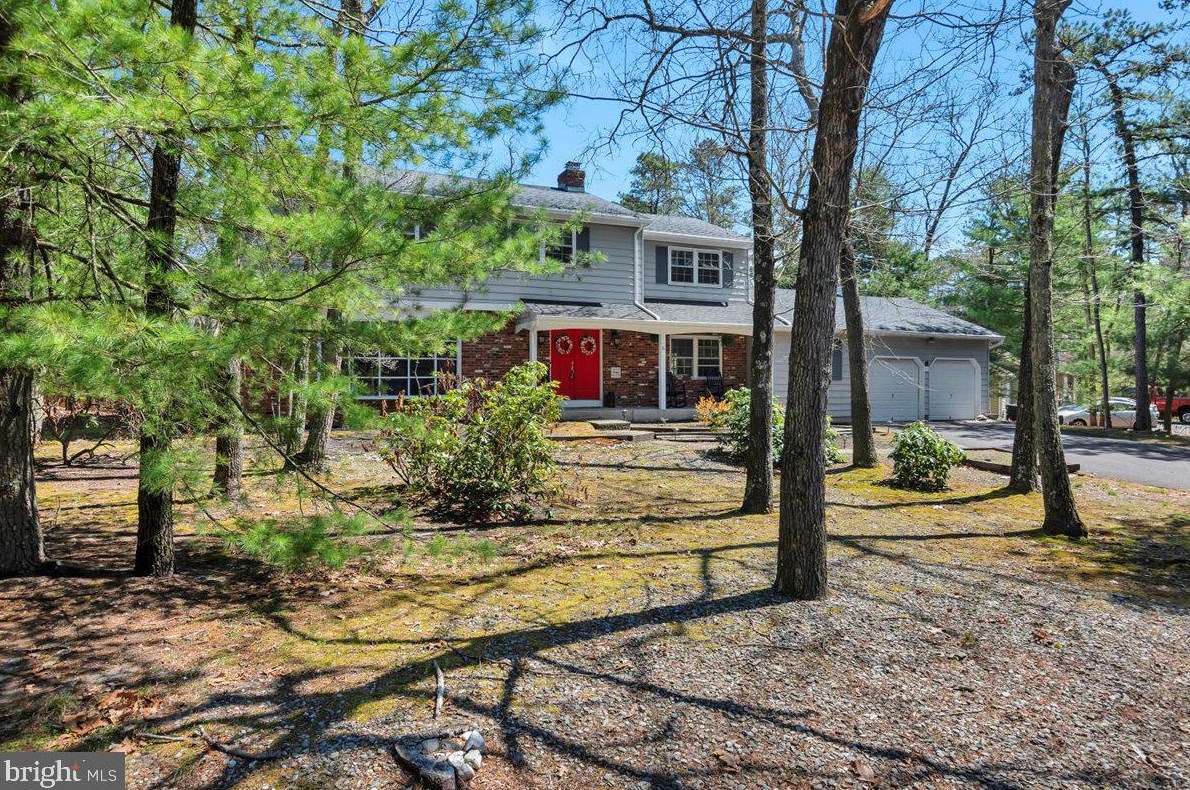 6 Sandstone Ct, Medford, NJ 08055-8502