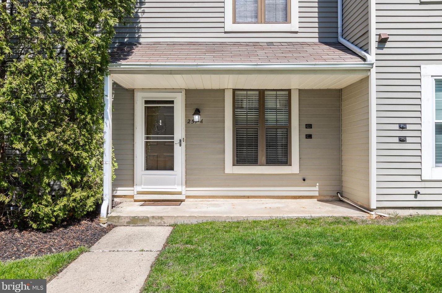 257 Everly Ct, Mount Laurel, NJ 08054
