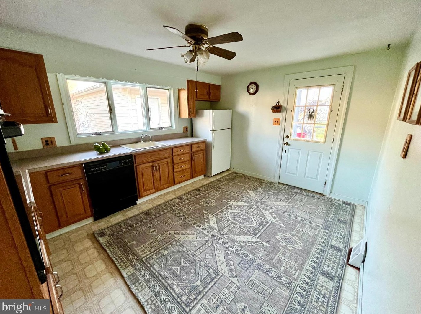 7 Elma Ave, Burlington, NJ 08016-3415