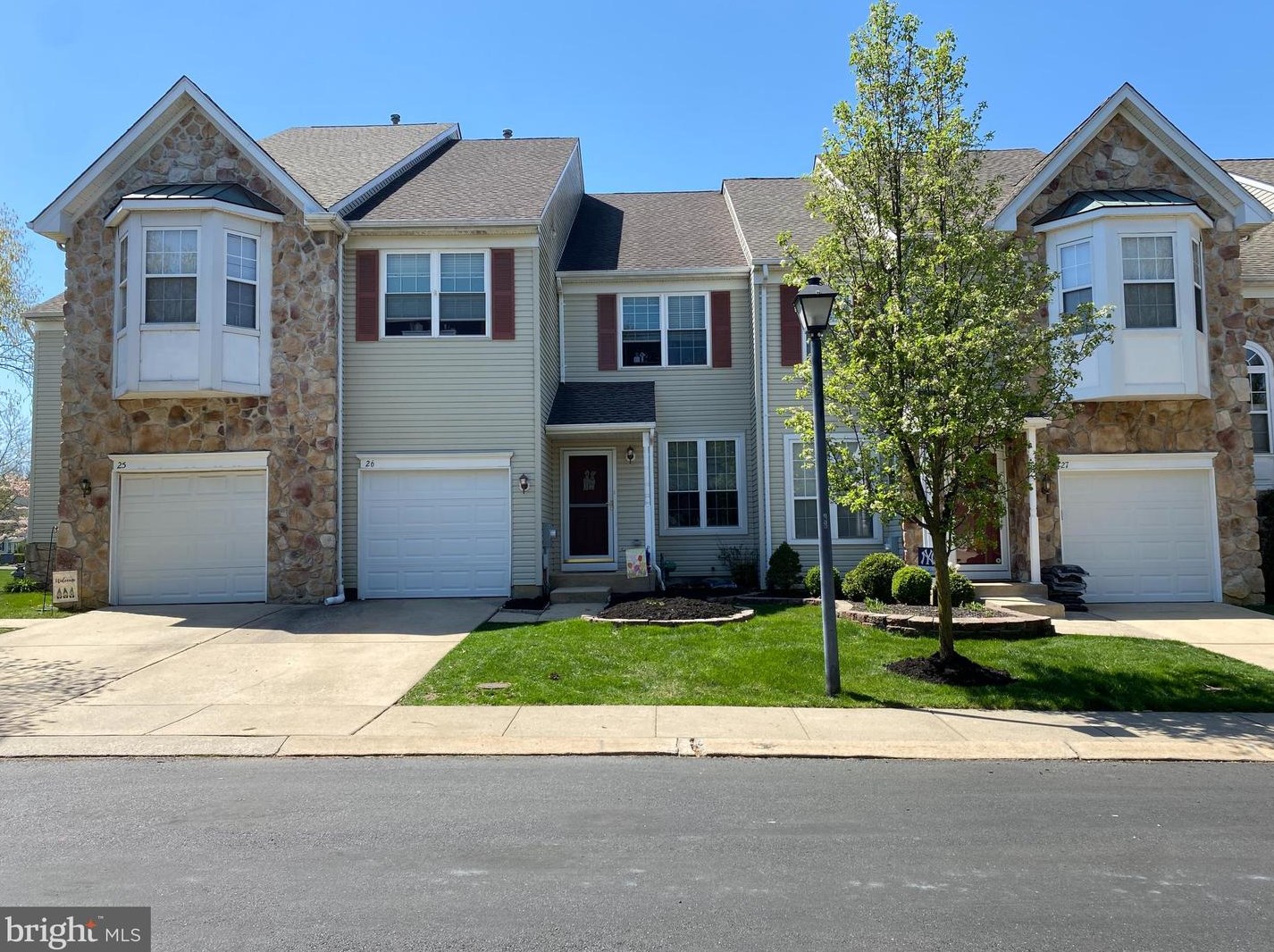 26 Barclay Ct, Chesterfield, NJ 08505-3123