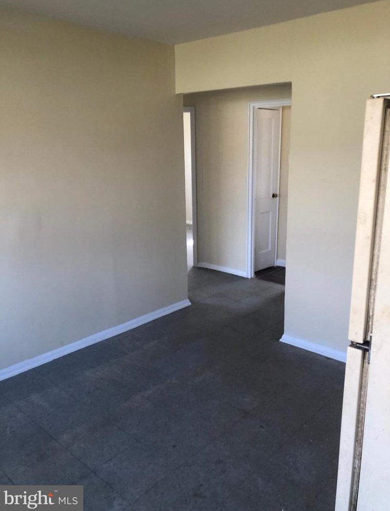 131 Kinsley Rd, Pemberton, NJ 08068