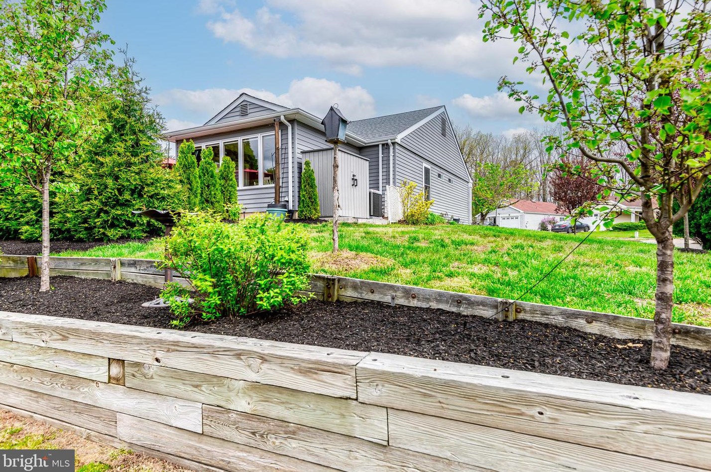 76 Gramercy Pl, Southampton, NJ 08088