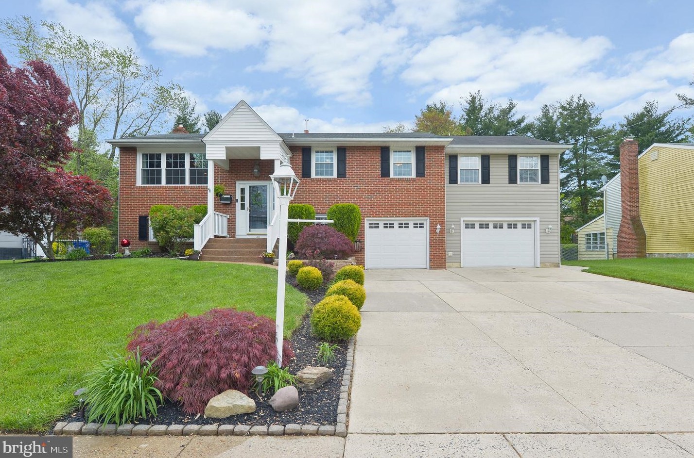 40 Red Leaf Rd, Moorestown, NJ 08057