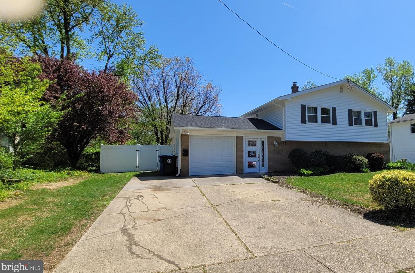 4 Belle Ln, Riverton, NJ 08077