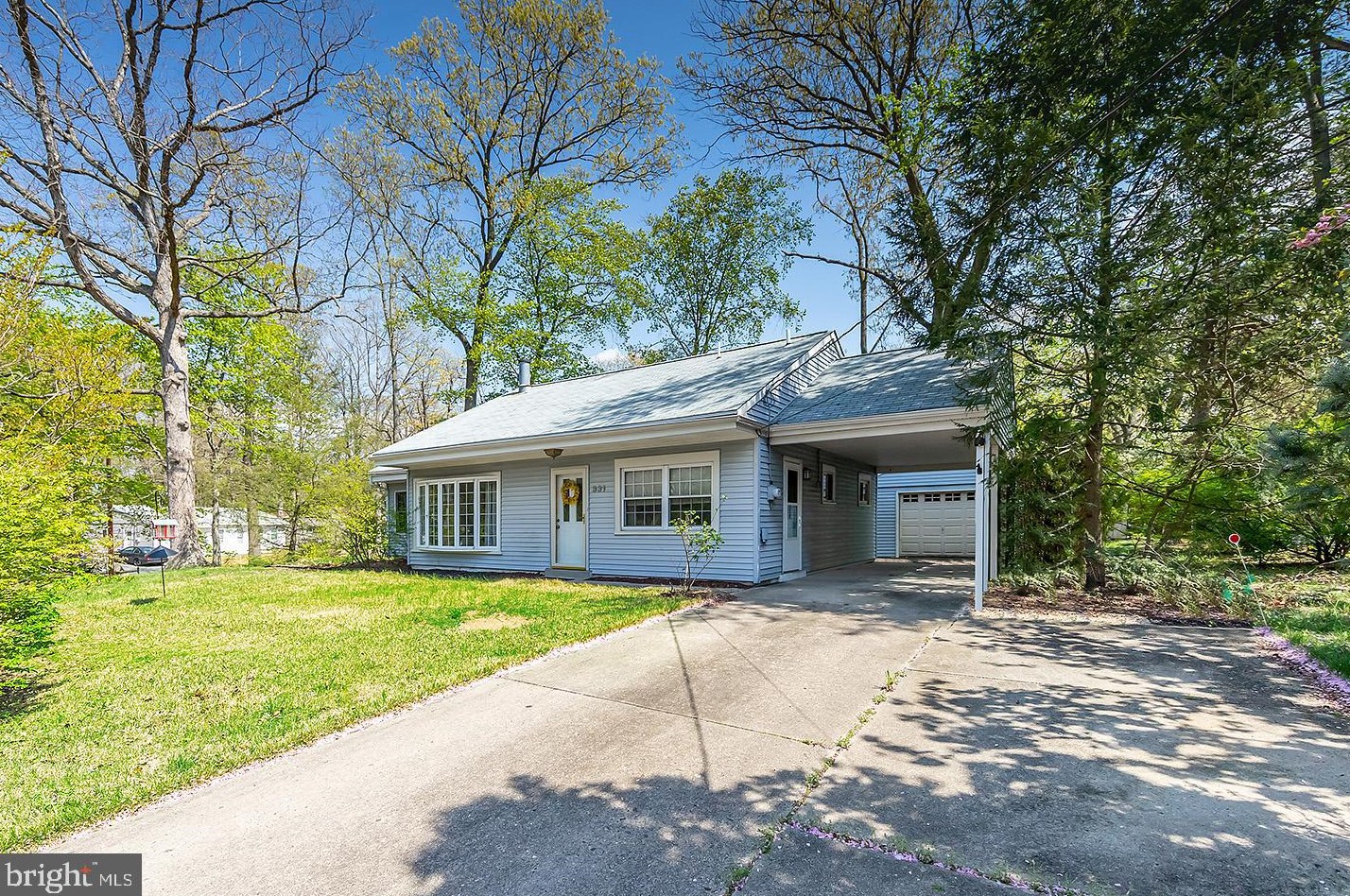331 Linden Ln, Mount Laurel, NJ 08054