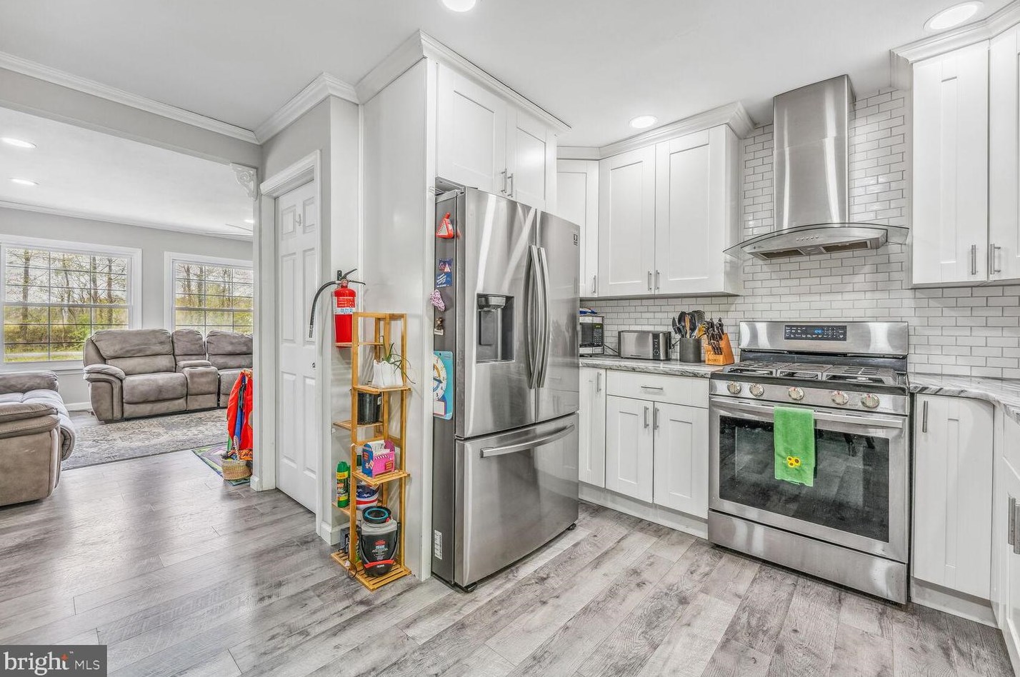 1900 Hedding Rd, Columbus, NJ 08022