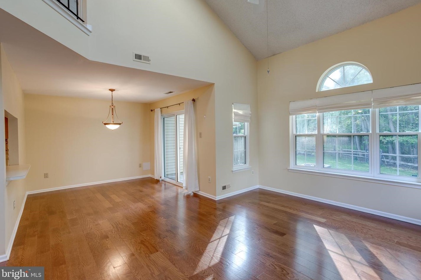 21 Eddlewood Pl, Mount Laurel NJ  08054-2639 exterior