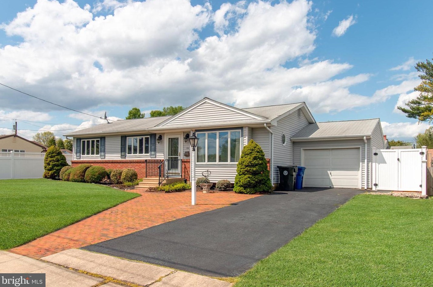 64 Vine Way, Chesterfield, NJ 08505-2734