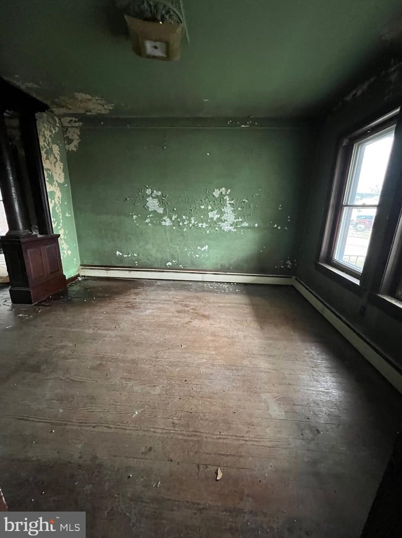 574 Washington Ave, Burlington, NJ 08016-1434