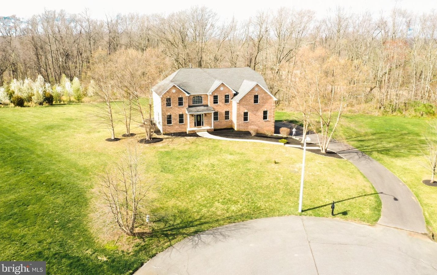 15 Dellaira Ct, North Hanover, NJ 08562