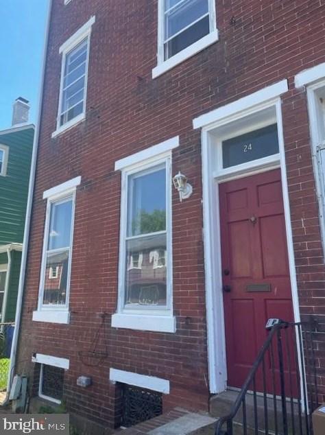 24 W Pearl St, Burlington, NJ 08016