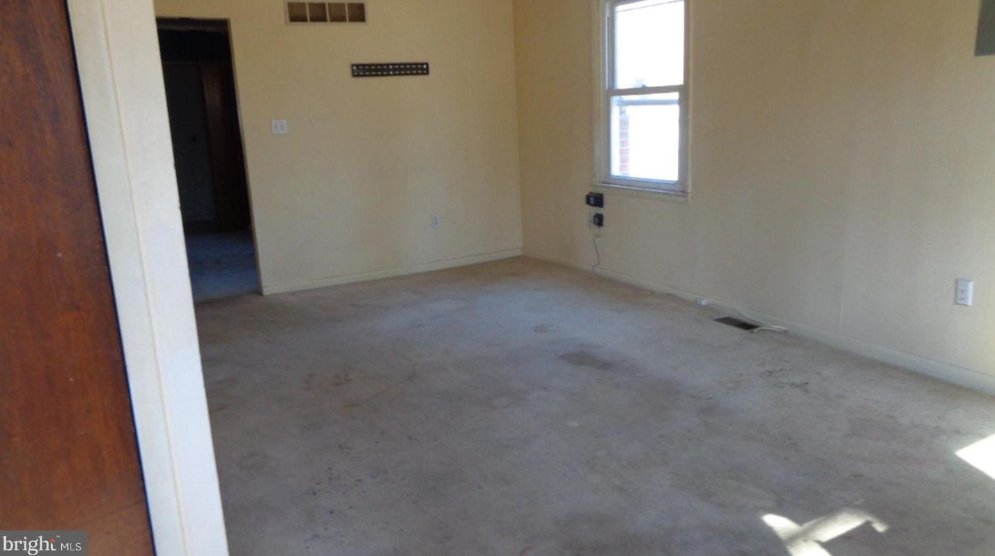142 Snow Ave, Browns Mills, NJ 08015