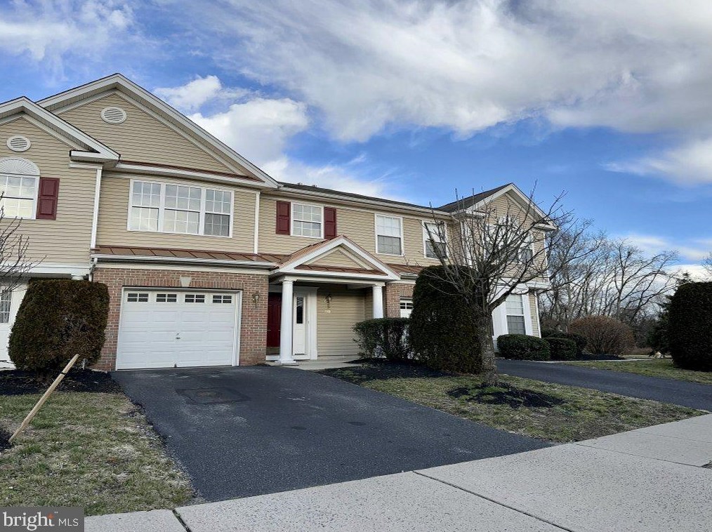 330 Helen Dr, Riverton, NJ 08077