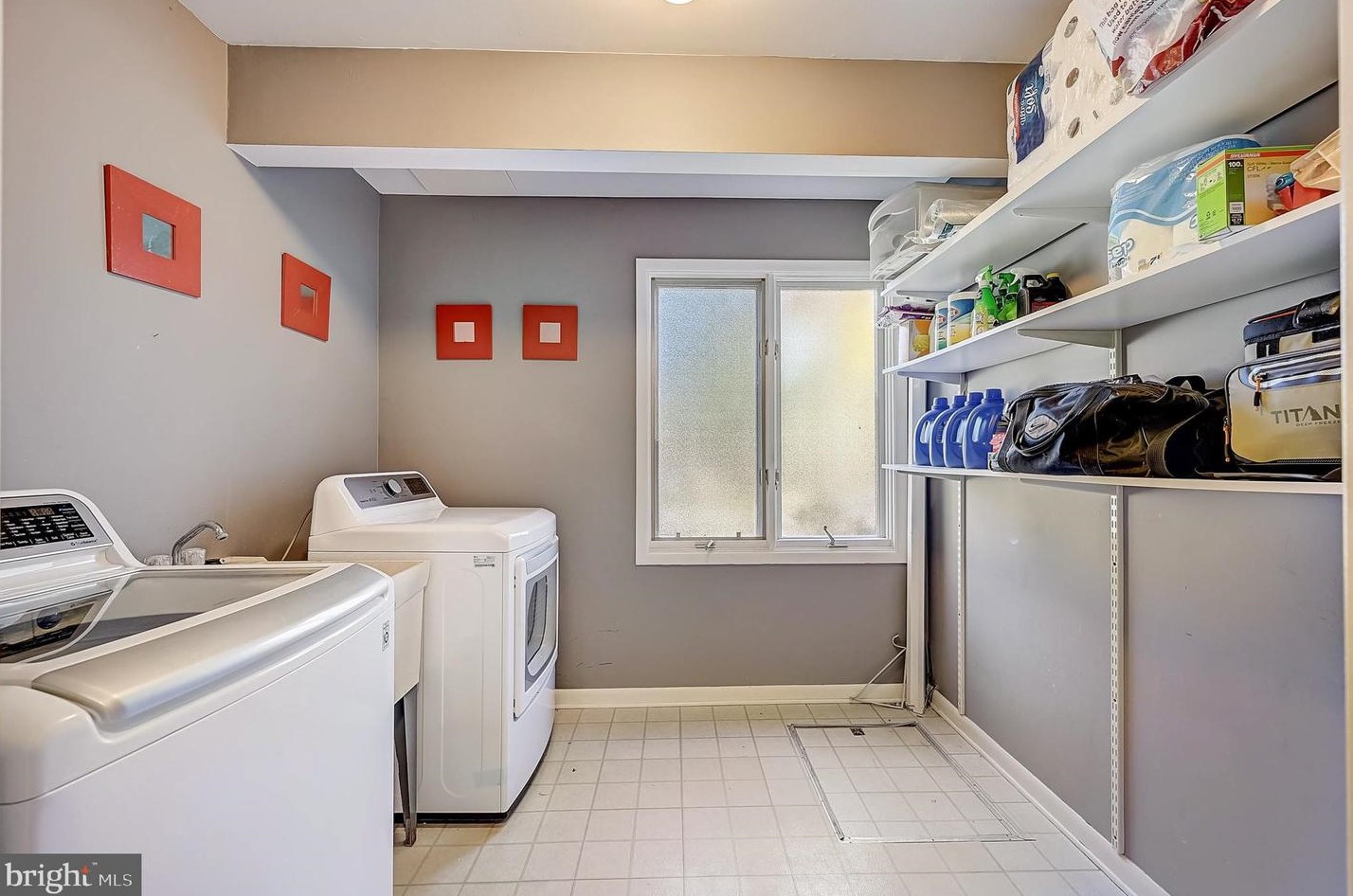 111 Bentley Dr, Mount Laurel NJ  08054-4502 exterior