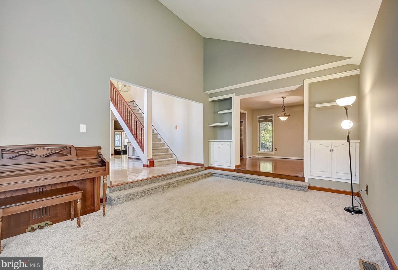 111 Bentley Dr, Mount Laurel NJ  08054-4502 exterior