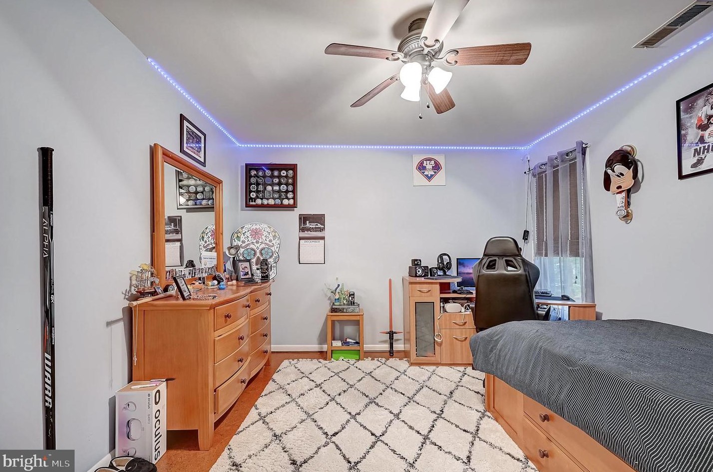 111 Bentley Dr, Mount Laurel NJ  08054-4502 exterior