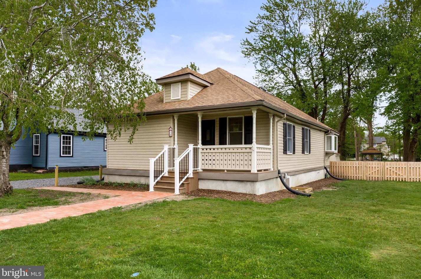 14 Browning Ave, Moorestown, NJ 08057