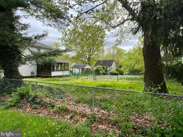 1731 Jefferson St, Riverton, NJ 08077