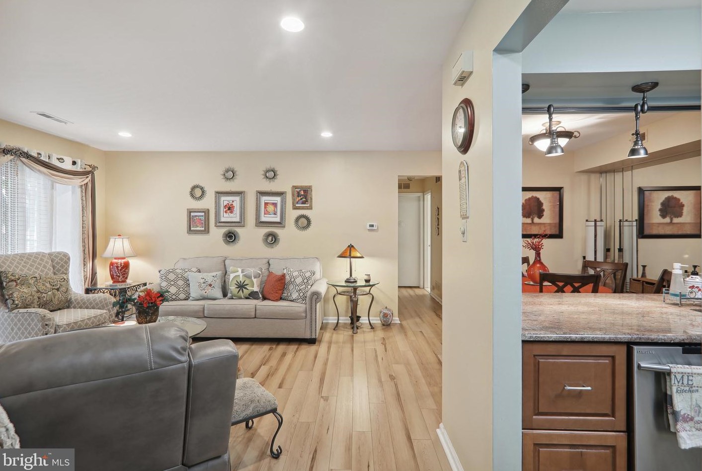 4407 Fenwick Ln, Mount Laurel, NJ 08054