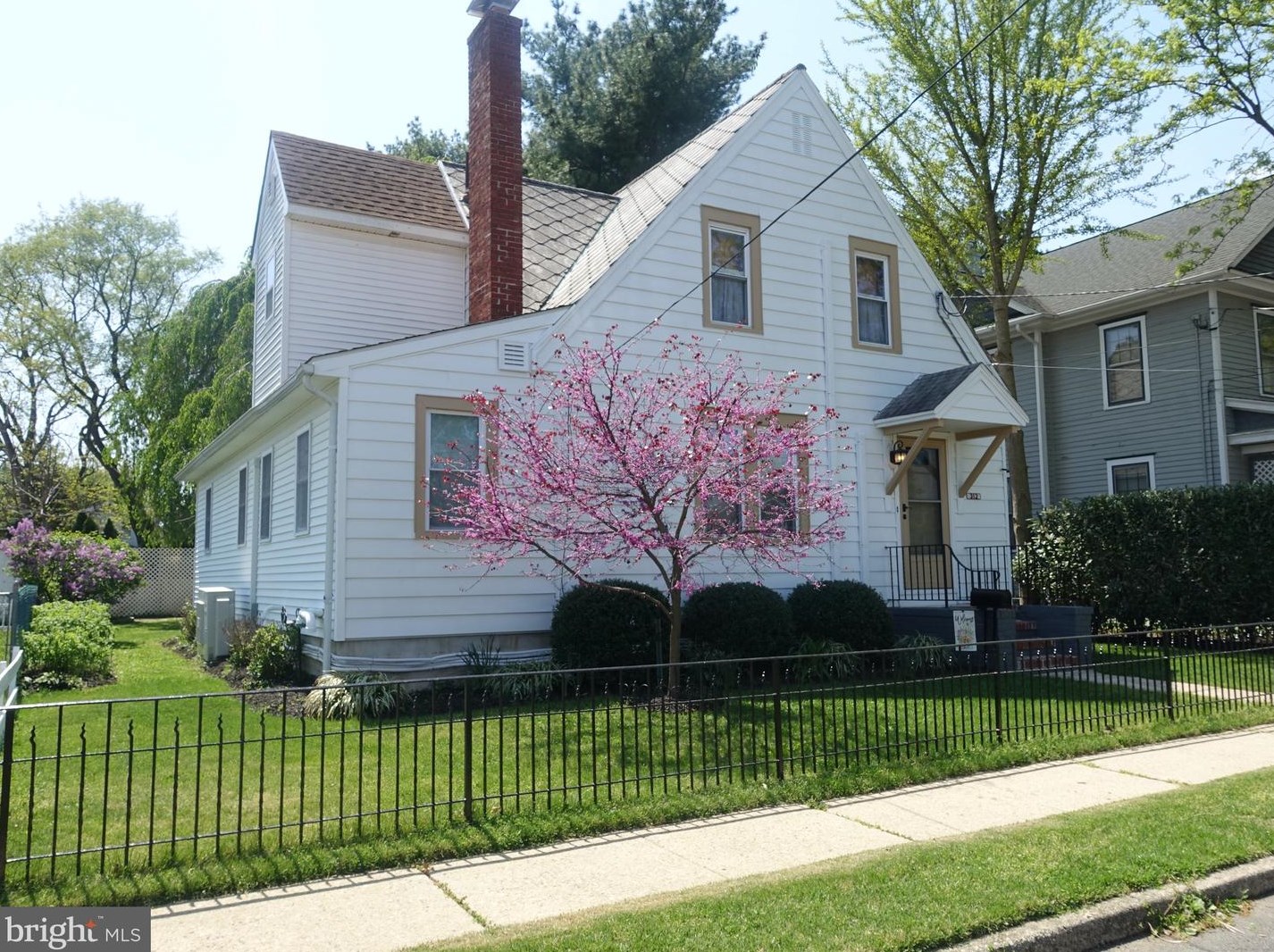 312 Elm Ave, Burlington, NJ 08016