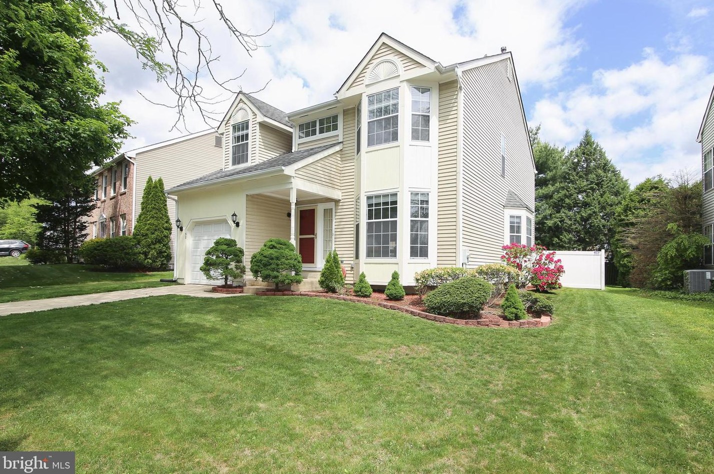 52 Christopher Mills Dr, Mount Laurel, NJ 08054-3360